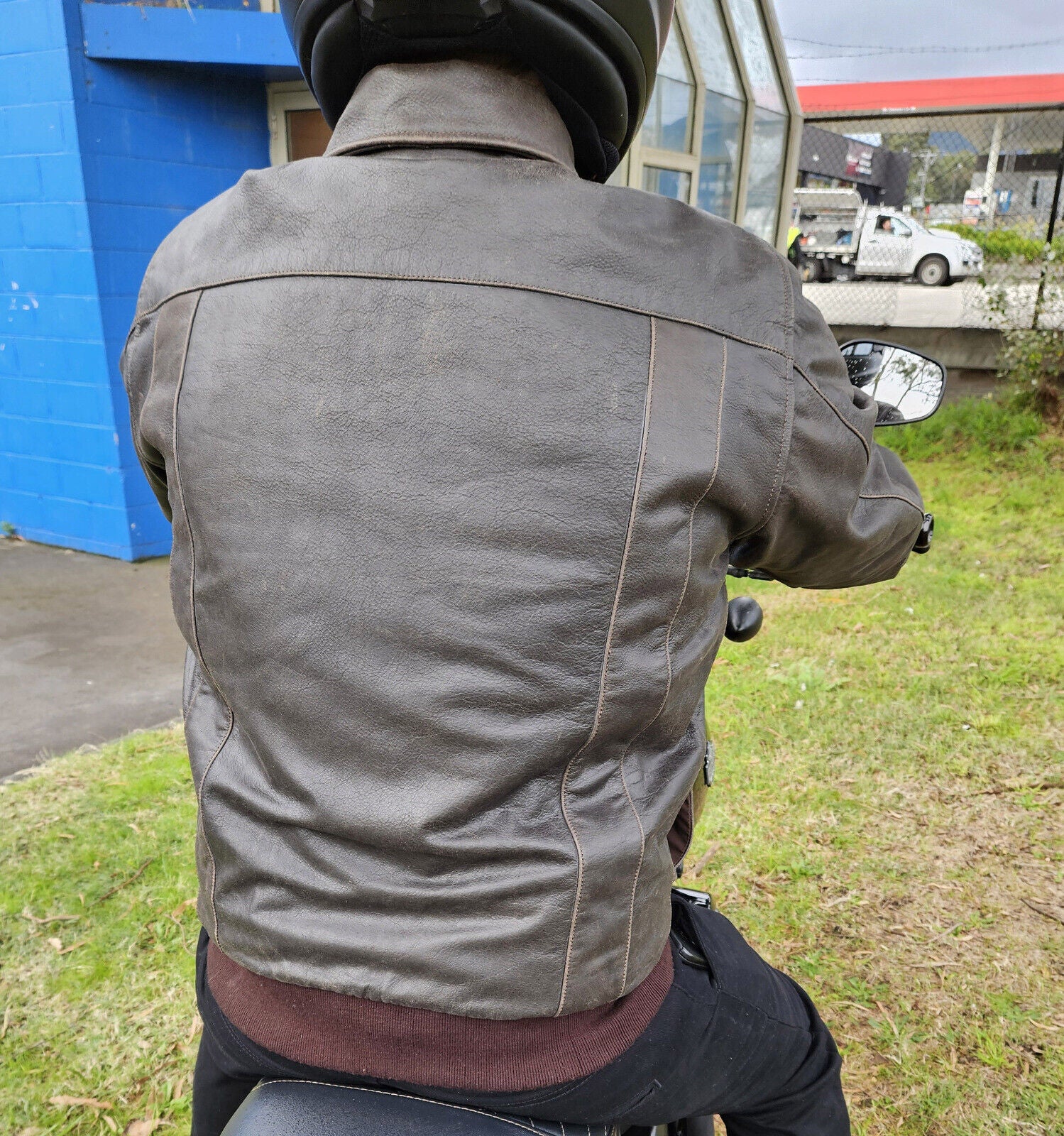 Bikers Gear McQueen Vintage Line Retro Leather Motorbike Jacket - Image 5