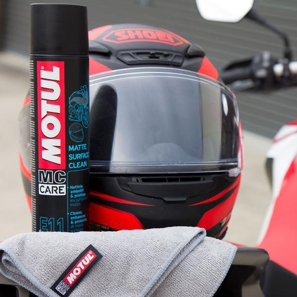 Motul Motorbike Cleaner E11 Matte Surface Helmet and Dg2 400ml - Image 2