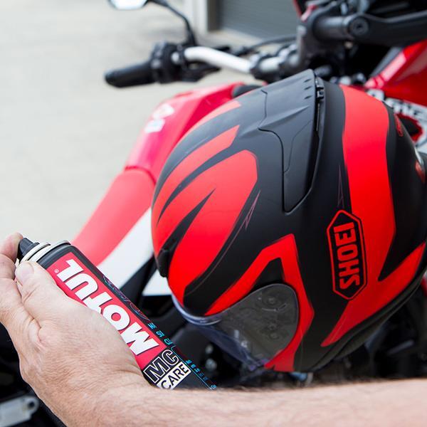 Motul Motorbike Cleaner E11 Matte Surface Helmet and Dg2 400ml - Image 3