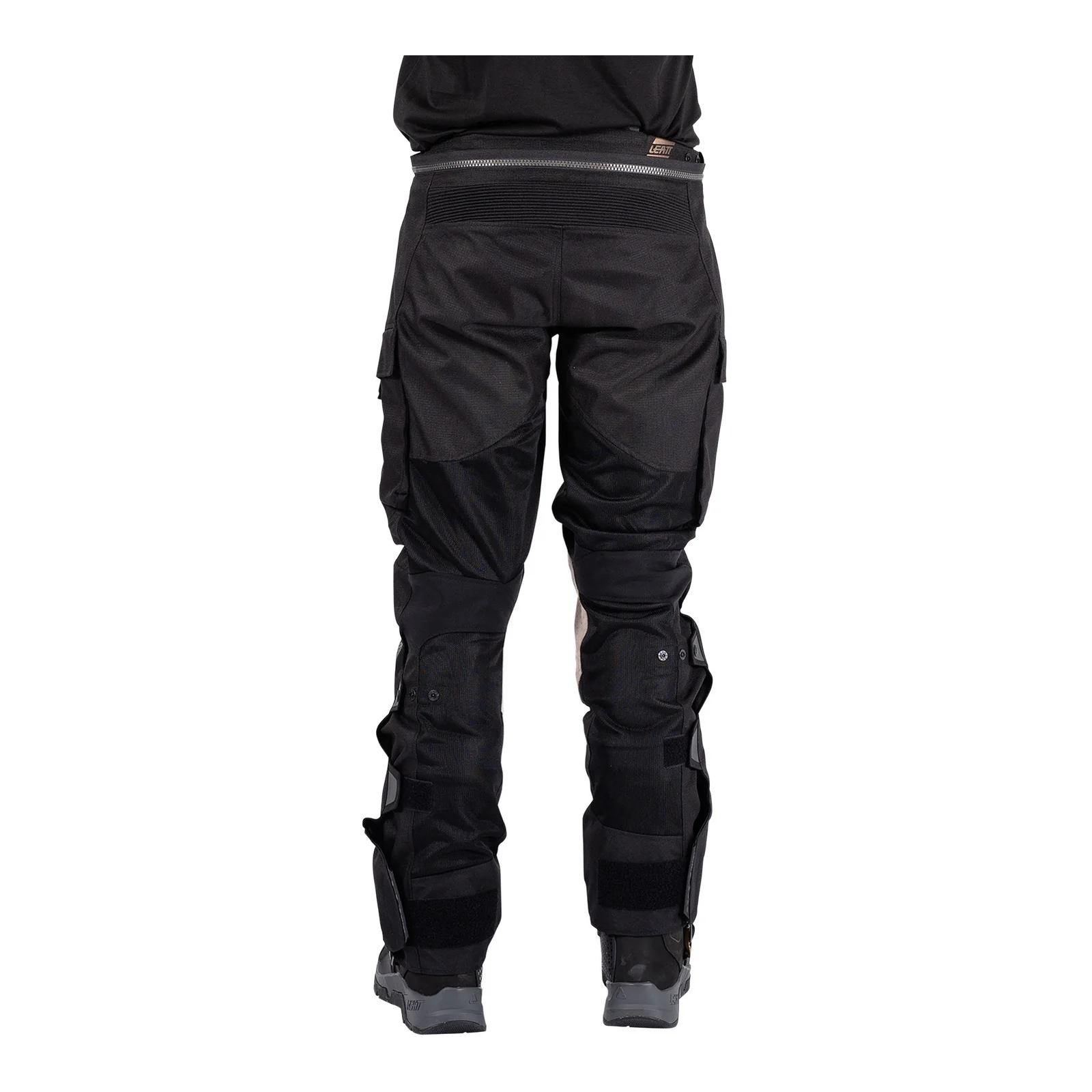 Leatt 5.5 ADV FlowTour Pant (Short) - Stealth - Image 4