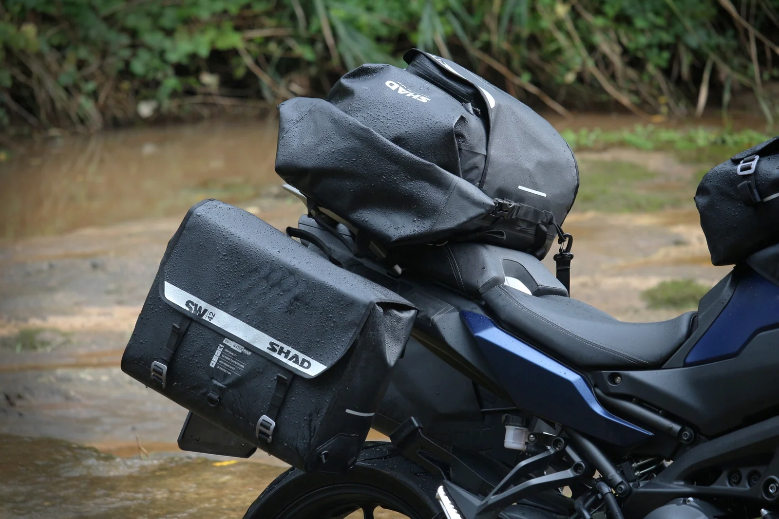 Shad Motorcycle Saddle Bags SW42 Series WP 25L - Image 4
